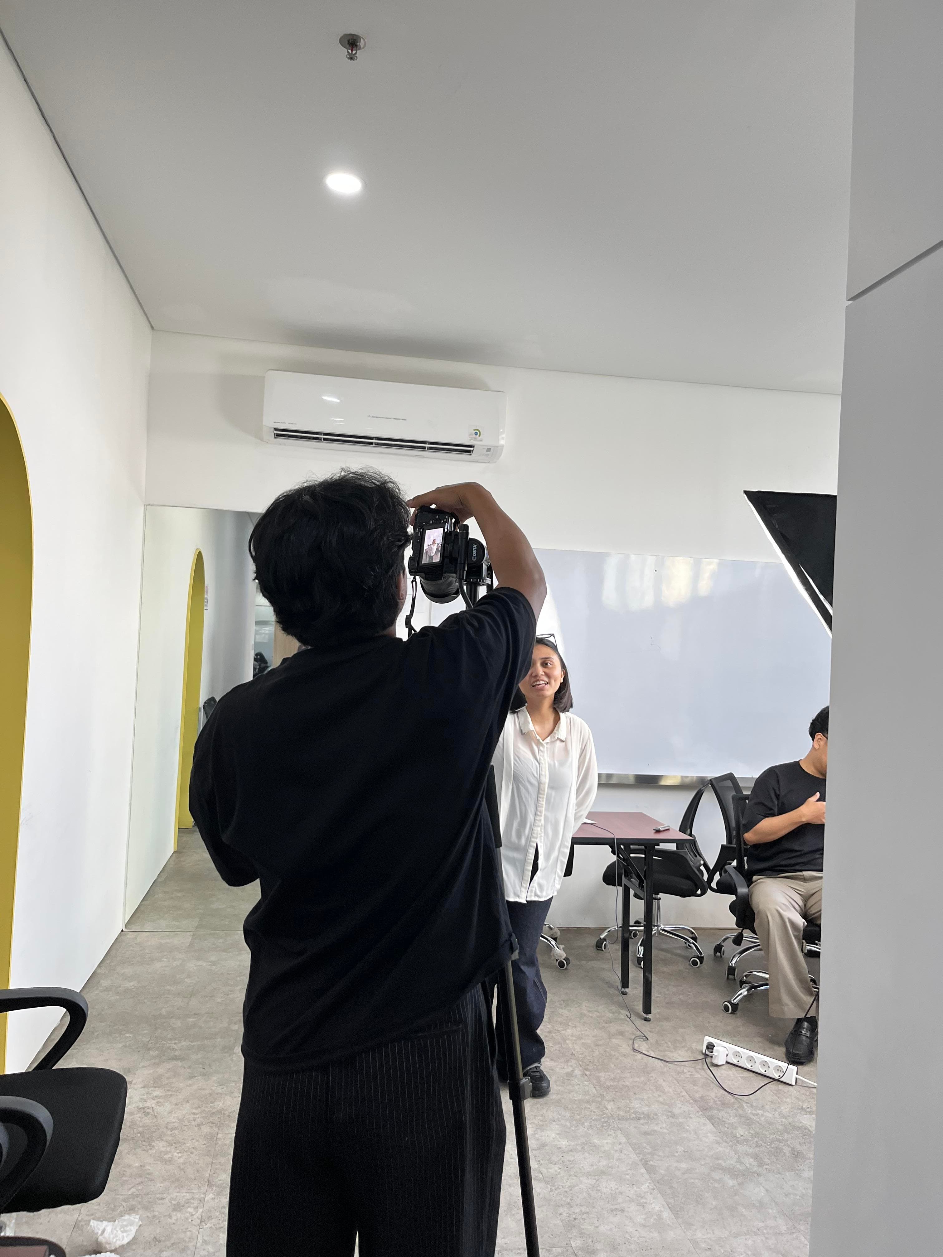 Behind The Scenes 4